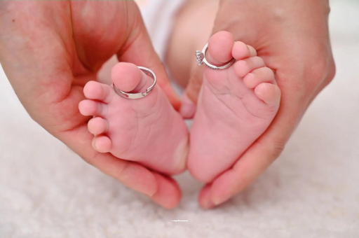 樟树宝宝发烧手心比额头烫 樟树宝宝发烧手心比额头烫